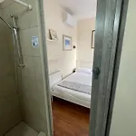 Yard With Private Entrance דירה