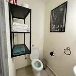 דירה Yard With Private Entrance *