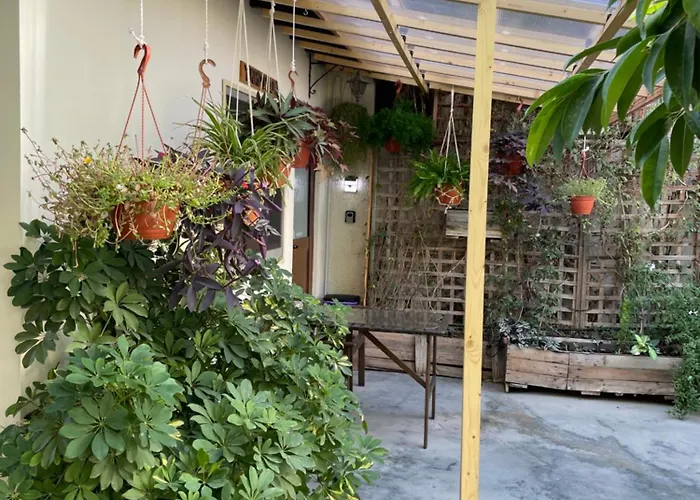 Appartement Yard With Private Entrance *